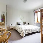 Elmehoj Hotel 2*