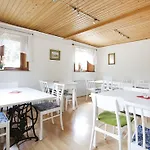 Elmehoj Hotel