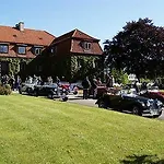 Hotel Elmehoj 2*